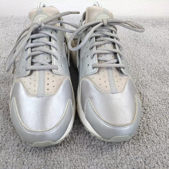 Nike Air Huarache Run SE Womens 8.5 Shoes Gray Silver Low 859429-002 NO INSOLES - Picture 6 of 11